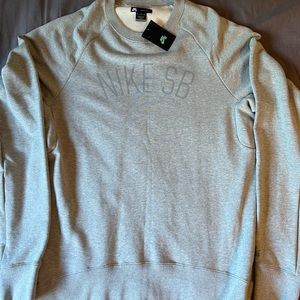 Nike SB sweater